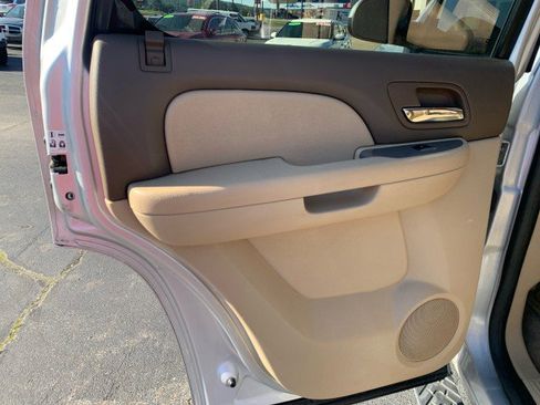 Used 2013 Chevrolet Tahoe LT RWD image 13