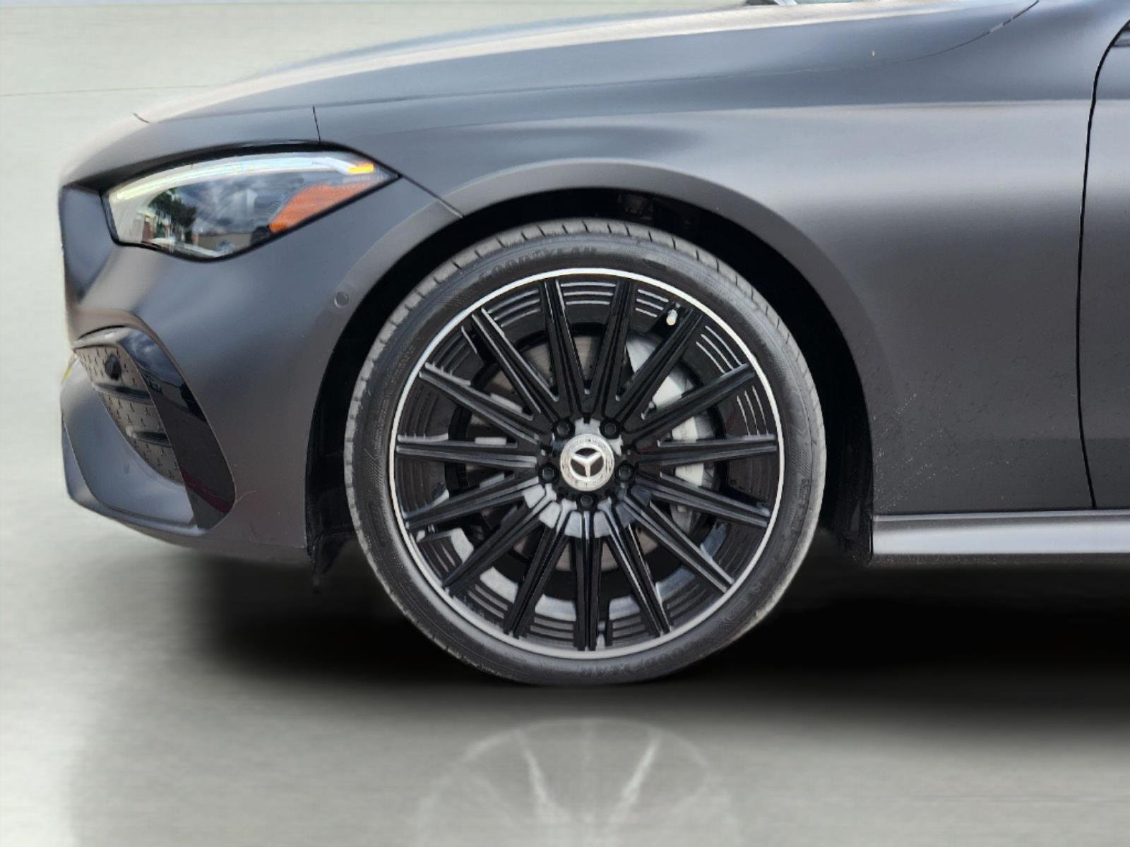 Used 2024 Mercedes-Benz CLE 300 4MATIC Coupe image 9