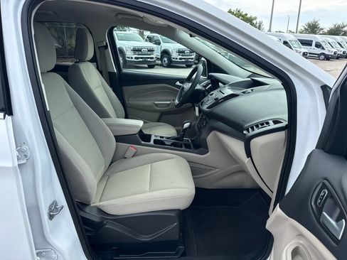 Used 2018 Ford Escape SE FWD image 24