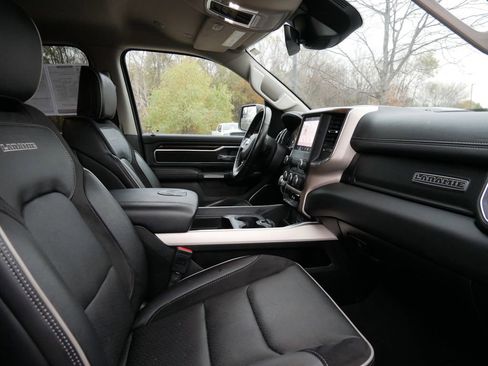 Used 2022 RAM 1500 Laramie image 24