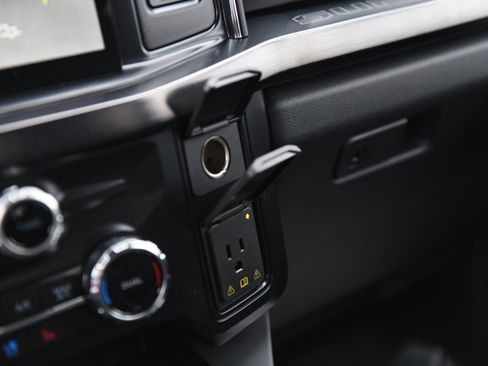 New 2026 Ford F250 Lariat w/ Lariat Premium Package image 30