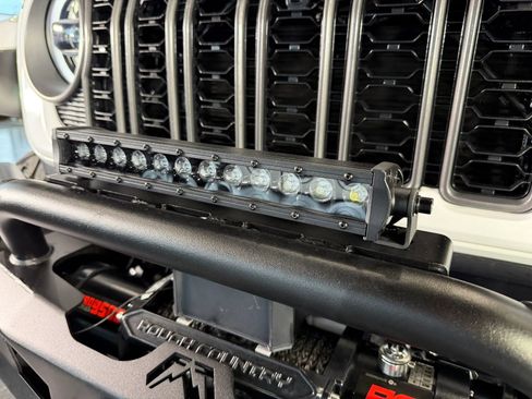 Used 2025 Jeep Gladiator Rubicon w/ Safety Group image 33