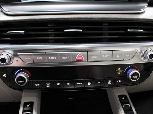 Used 2022 Kia Telluride EX w/ EX Premium Package image 35