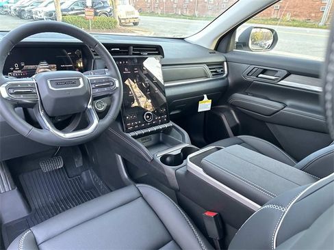 New 2026 GMC Terrain Denali w/ LPO, Floor Liner Package image 14