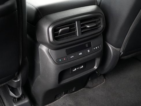 Used 2023 Honda Pilot Touring image 20