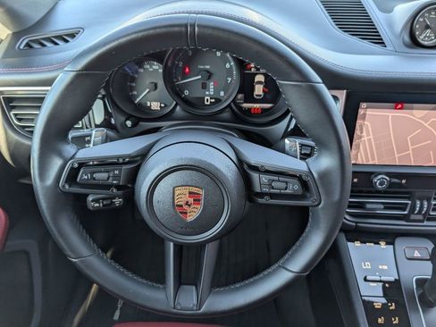 Used 2023 Porsche Macan image 21