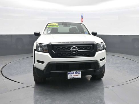 Used 2022 Nissan Frontier S image 2