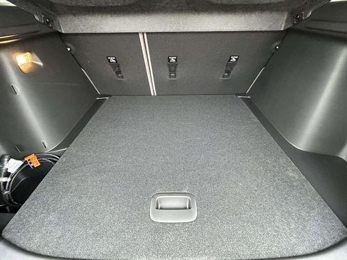 New 2026 Chevrolet Trax ACTIV w/ Sunroof Package image 17