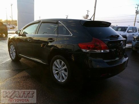 Used 2015 Toyota Venza LE image 3