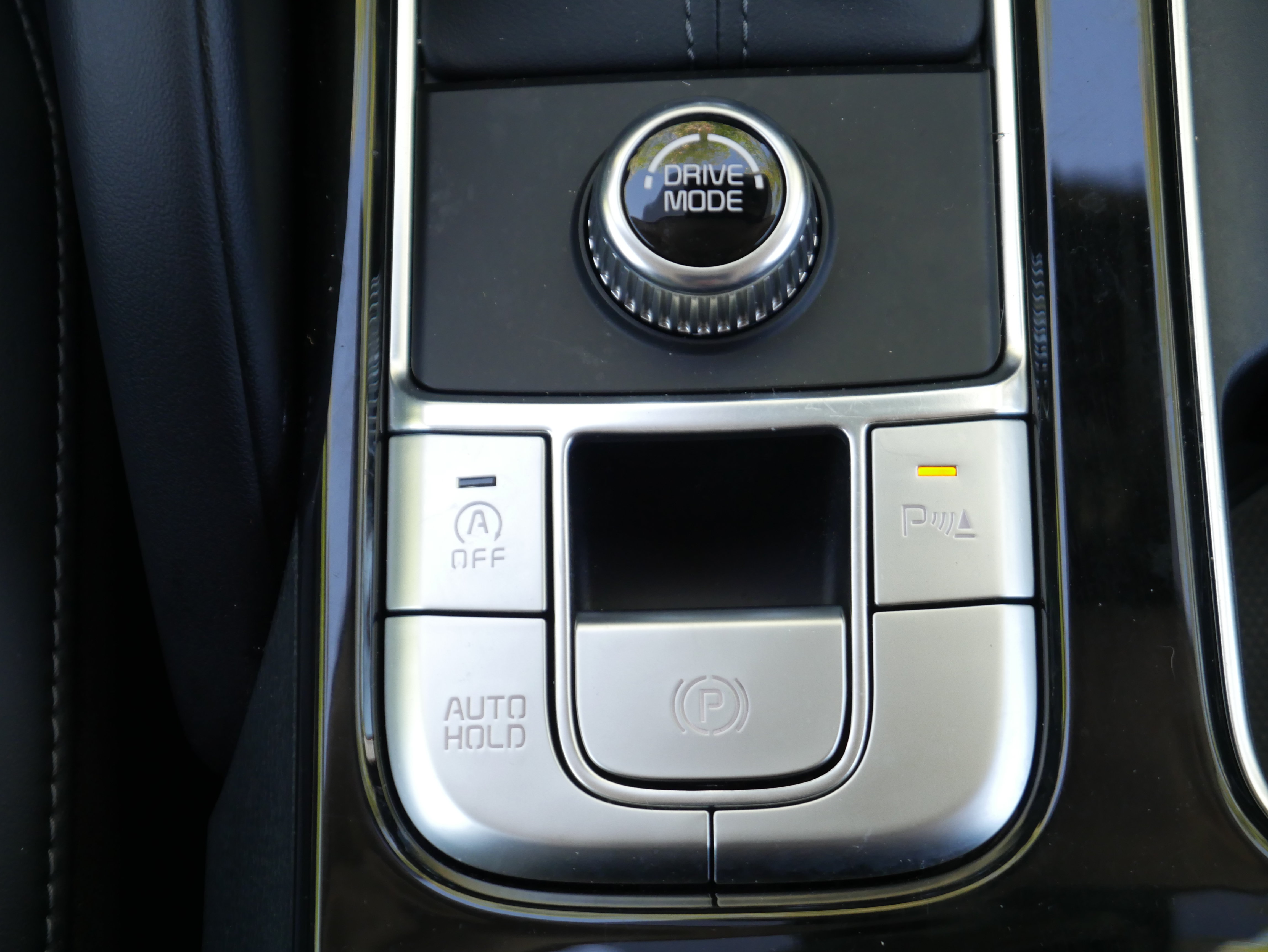 Certified 2025 Kia Telluride LX FWD image 26
