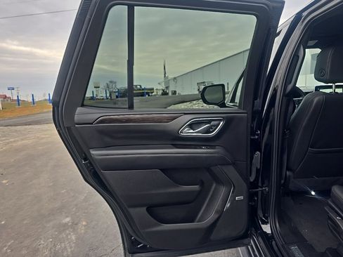 Used 2024 Chevrolet Tahoe LT image 17