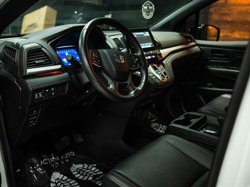 Used 2024 Honda Odyssey Sport image 9