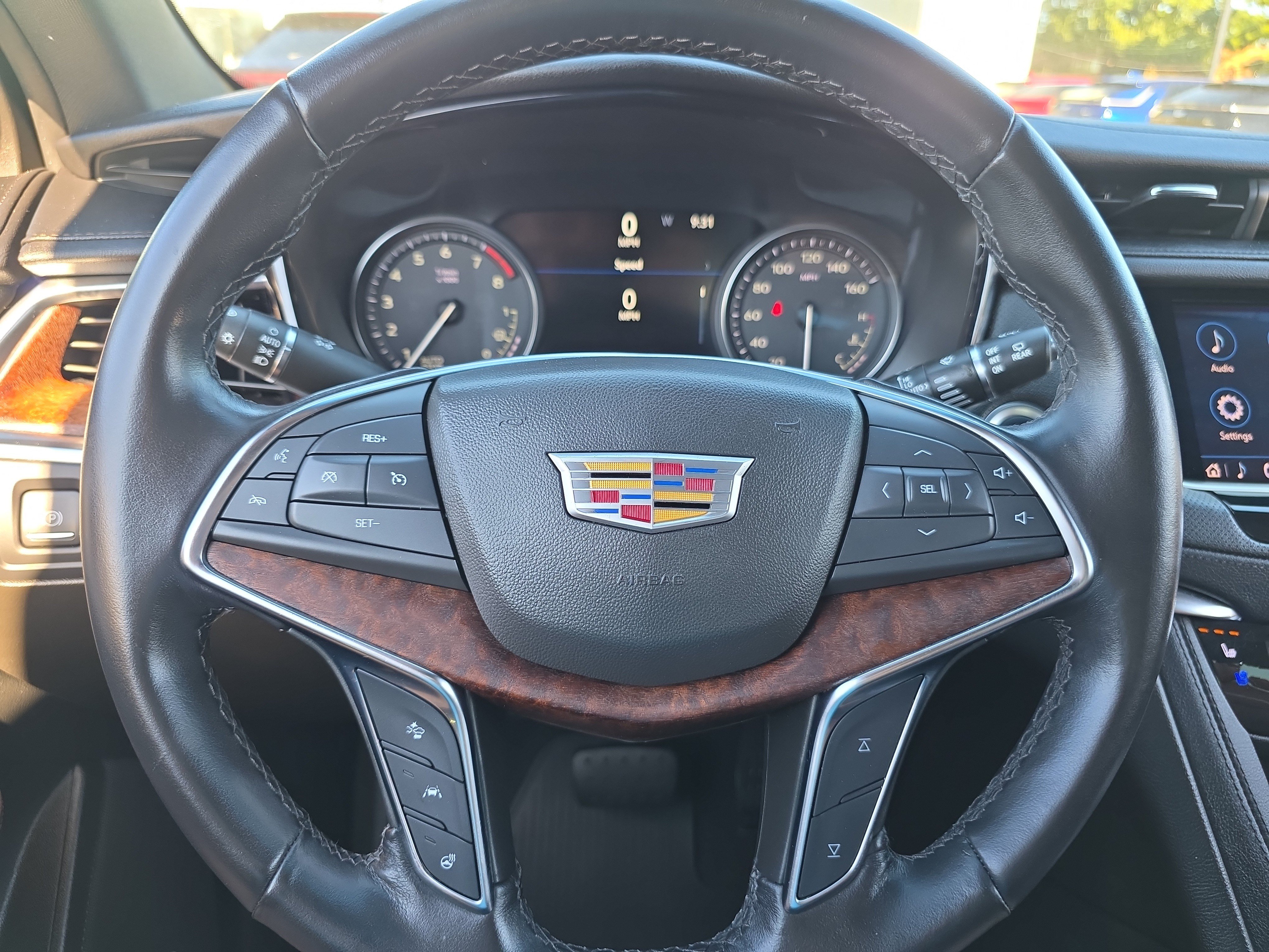 Used 2022 Cadillac XT5 Premium Luxury w/ Technology Package FWD image 18