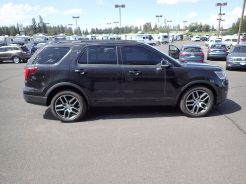 Used 2019 Ford Explorer Sport image 6