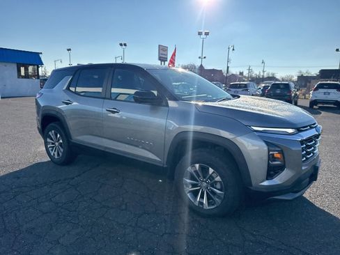 New 2026 Chevrolet Equinox LT w/ Safety and Technology Package image 5