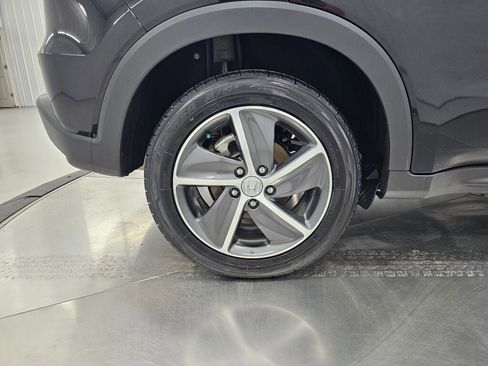 Used 2022 Honda HR-V EX-L image 11