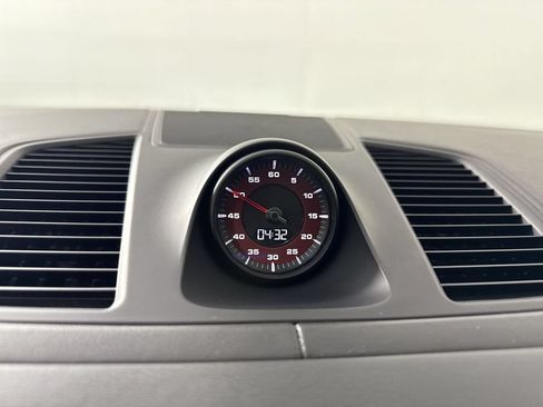 Certified 2023 Porsche Cayenne GTS w/ Premium Package Plus AWD/4WD image 28