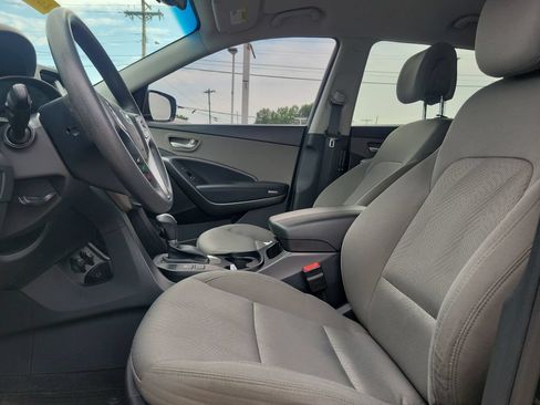 Used 2018 Hyundai Santa Fe Sport w/ 2.4L Value Package 02 FWD image 17