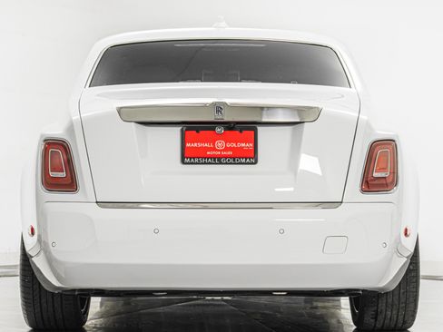 Used 2023 Rolls-Royce Phantom Sedan image 8