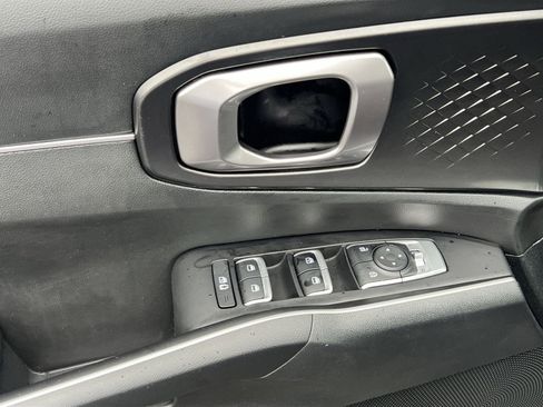 Used 2021 Kia Sorento S w/ Panoramic Sunroof Package image 13