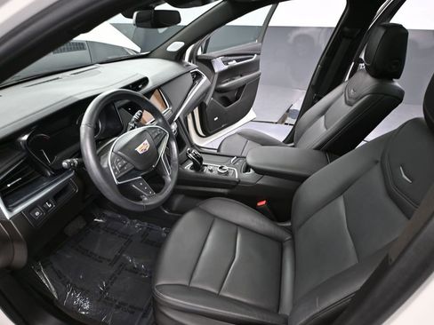 Used 2024 Cadillac XT5 Premium Luxury image 25