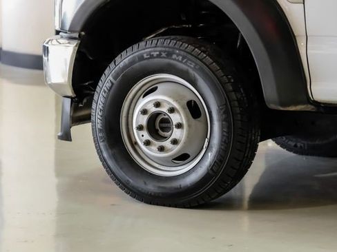 Used 2020 Ford F350 XL w/ Power Equipment Group image 51