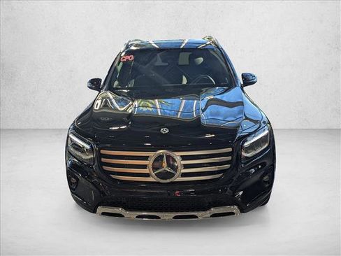 Used 2025 Mercedes-Benz GLB 250 image 2