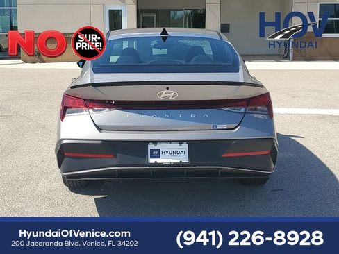 Certified 2025 Hyundai Elantra Sport FWD image 8