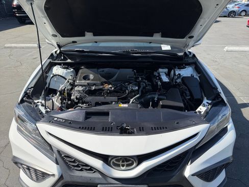 Used 2022 Toyota Camry SE w/ Carpet Mat Package (TMS) FWD image 21