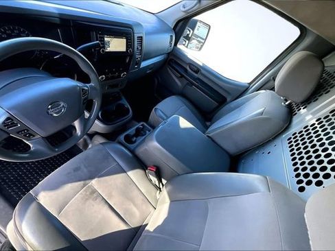 Used 2021 Nissan NV 3500 SL image 7