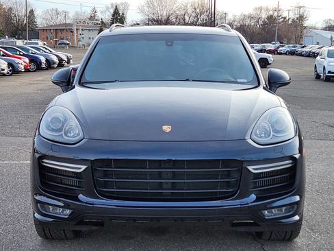 Used 2017 Porsche Cayenne GTS image 5