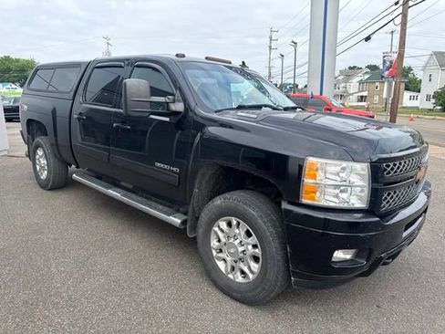 Used 2014 Chevrolet Silverado 3500 LTZ w/ LTZ Plus Package AWD/4WD image 4