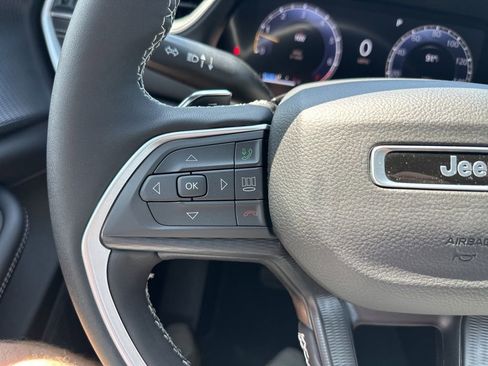 New 2025 Jeep Grand Cherokee L Laredo w/ Luxury Tech Group I AWD/4WD image 63