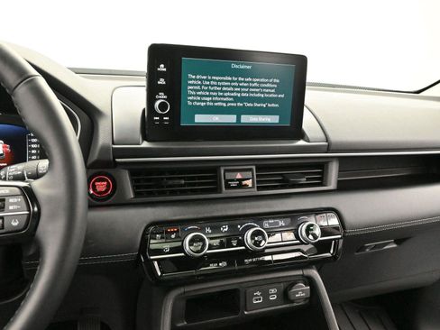 Used 2025 Honda Pilot Elite image 19