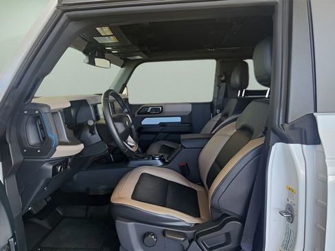 Used 2024 Ford Bronco Wildtrak AWD/4WD image 17