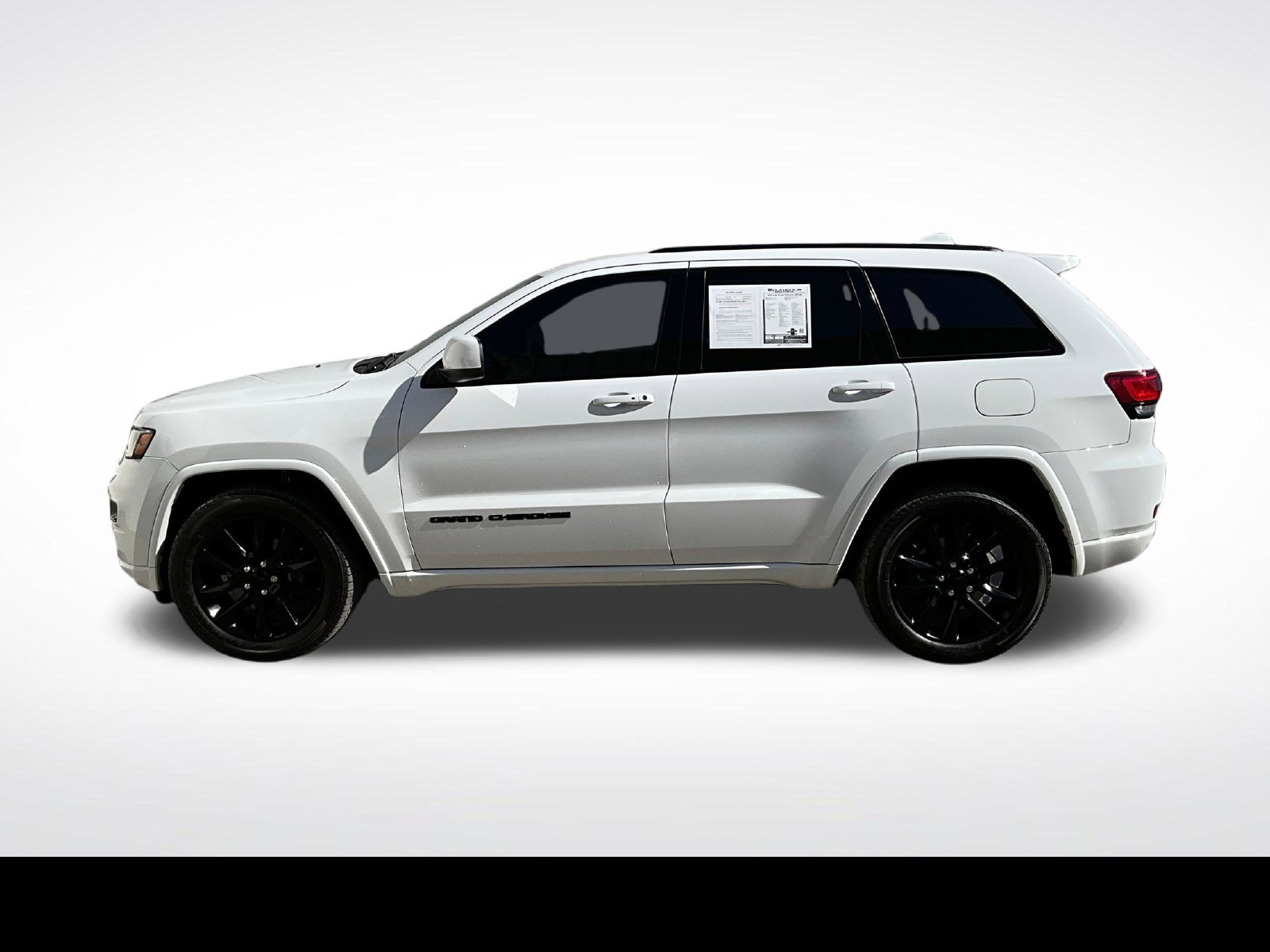 Used 2020 Jeep Grand Cherokee Altitude AWD/4WD image 2
