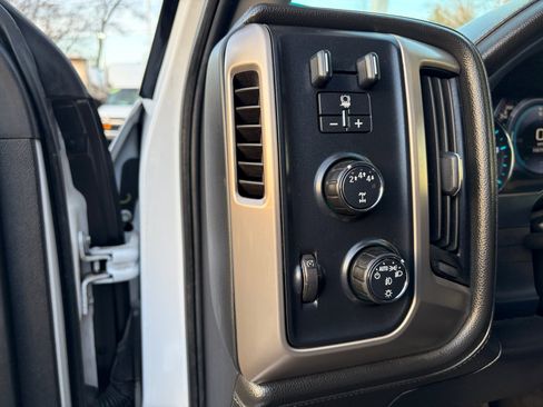 Used 2018 GMC Sierra 3500 Denali w/ Duramax Plus Package image 27