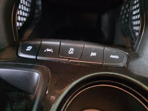 Used 2023 Chevrolet TrailBlazer LT w/ Convenience Package AWD/4WD image 16