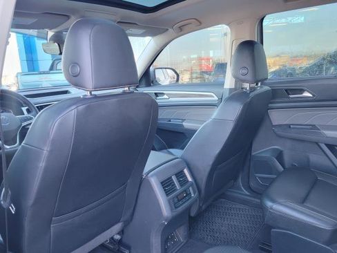 Used 2021 Volkswagen Atlas SEL image 24