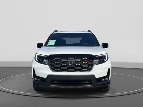 Used 2023 Honda Passport TrailSport image 3