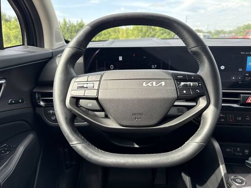 Used 2026 Kia Sportage SX FWD image 16