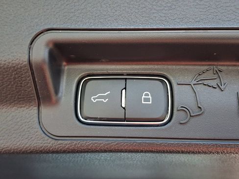 Certified 2023 Ford Explorer XLT w/ Equipment Group 202A AWD/4WD image 30