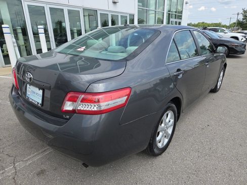 Used 2011 Toyota Camry LE w/ LE Extra-Value Pkg FWD image 7