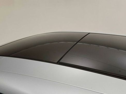 Used 2020 Porsche Macan Turbo AWD/4WD image 10