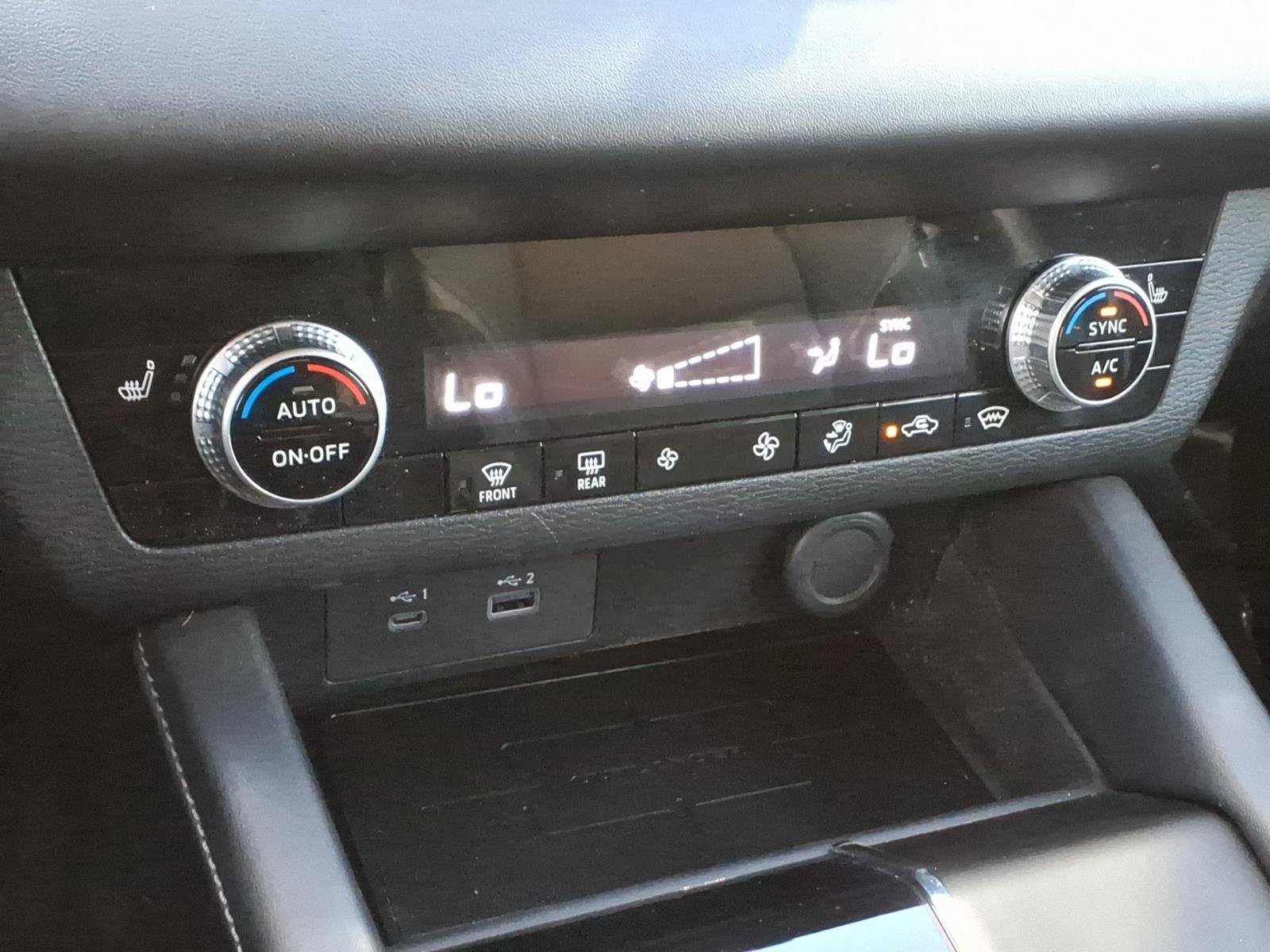 Used 2023 Mitsubishi Outlander SE AWD/4WD image 16
