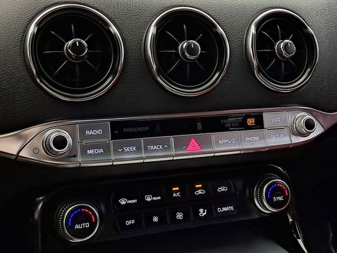 Used 2020 Kia Stinger GT image 7