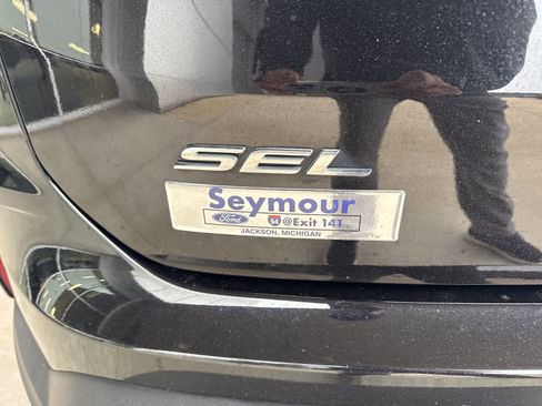 Certified 2024 Ford Edge SEL w/ Convenience Package image 15