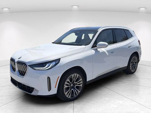 New 2025 BMW X3 xDrive30i w/ Premium Package AWD/4WD image 8