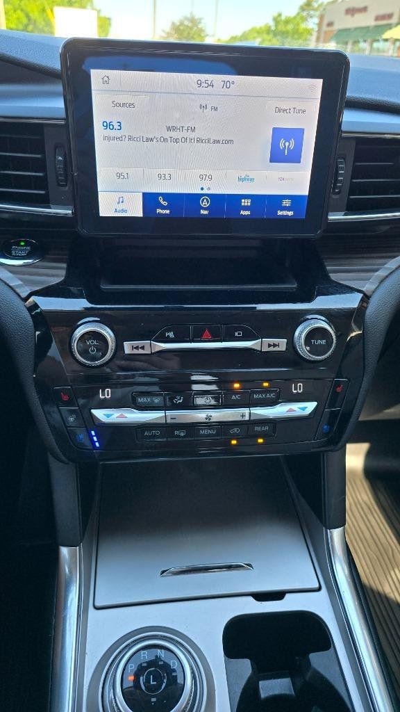 Used 2021 Ford Explorer Limited w/ Equipment Group 301A RWD image 35