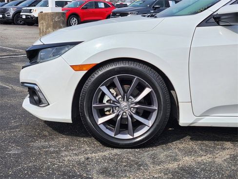Used 2020 Honda Civic EX image 9